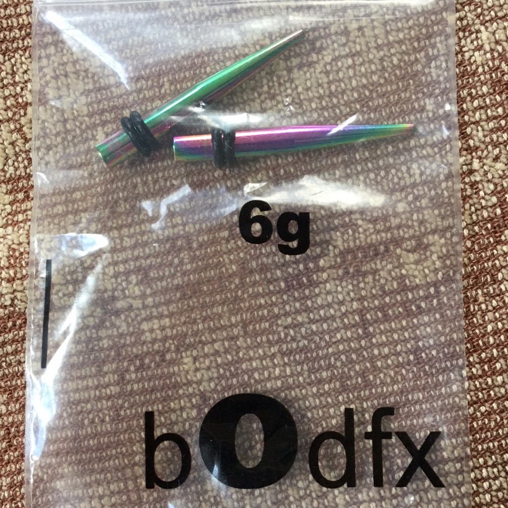 Rainbow Metallic Titanium Tapers 6 Gauge